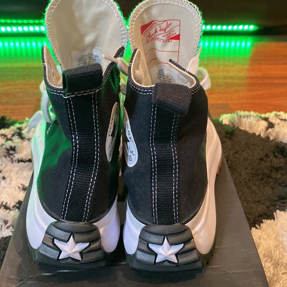 Converse - Picture 2 of 8